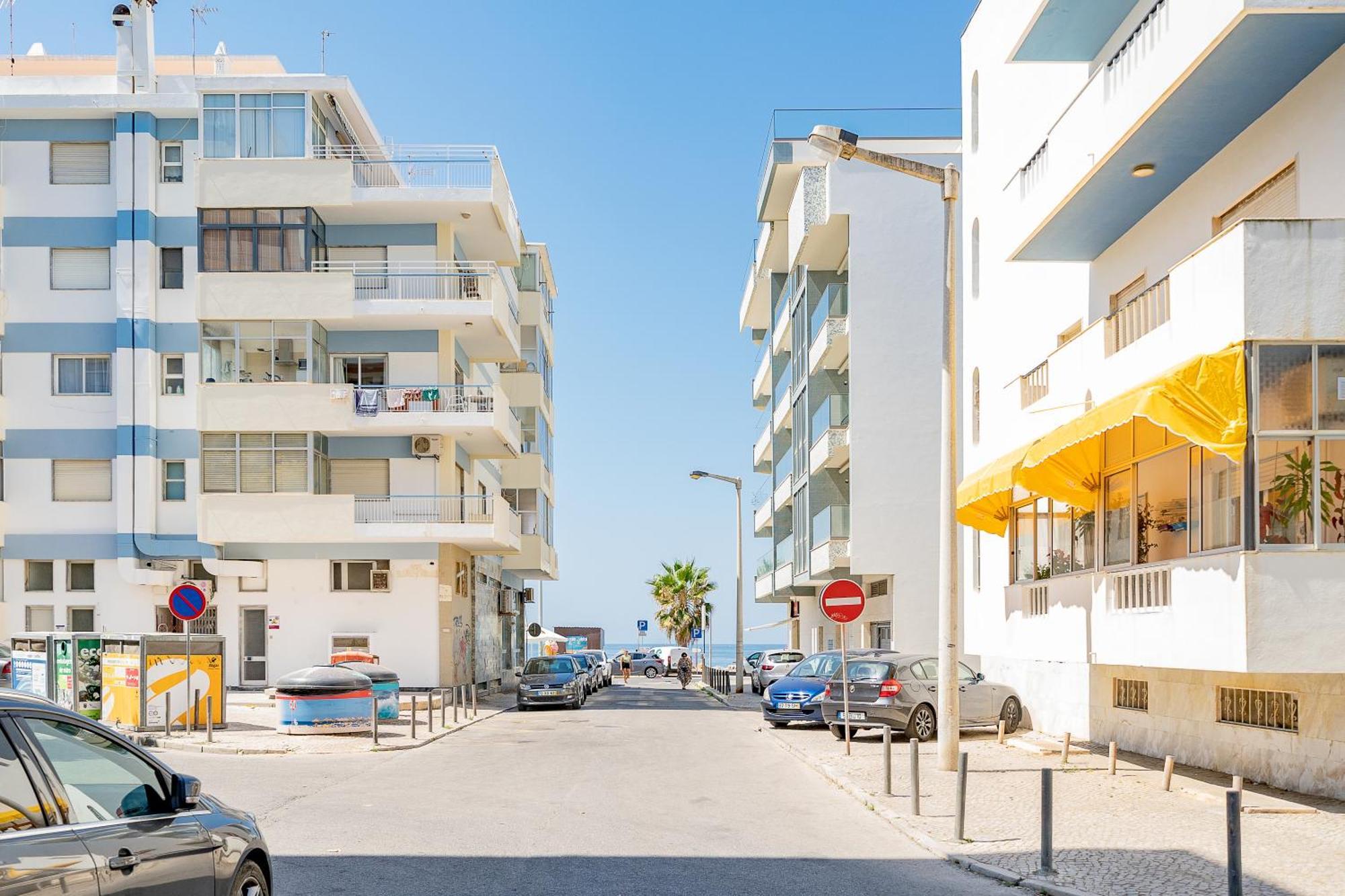 Al - Apartamento Egas Moniz Quarteira Bagian luar foto
